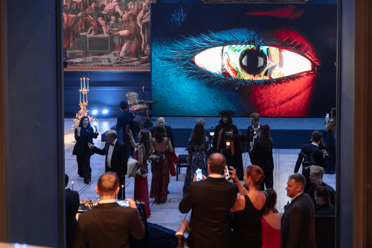 У Лондоні "пустили з молотка" українські картини: скільки грошей виручили (фото)